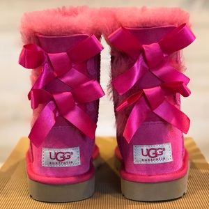 UGG Bailey Bow Boots Toddler sz 10 Pink